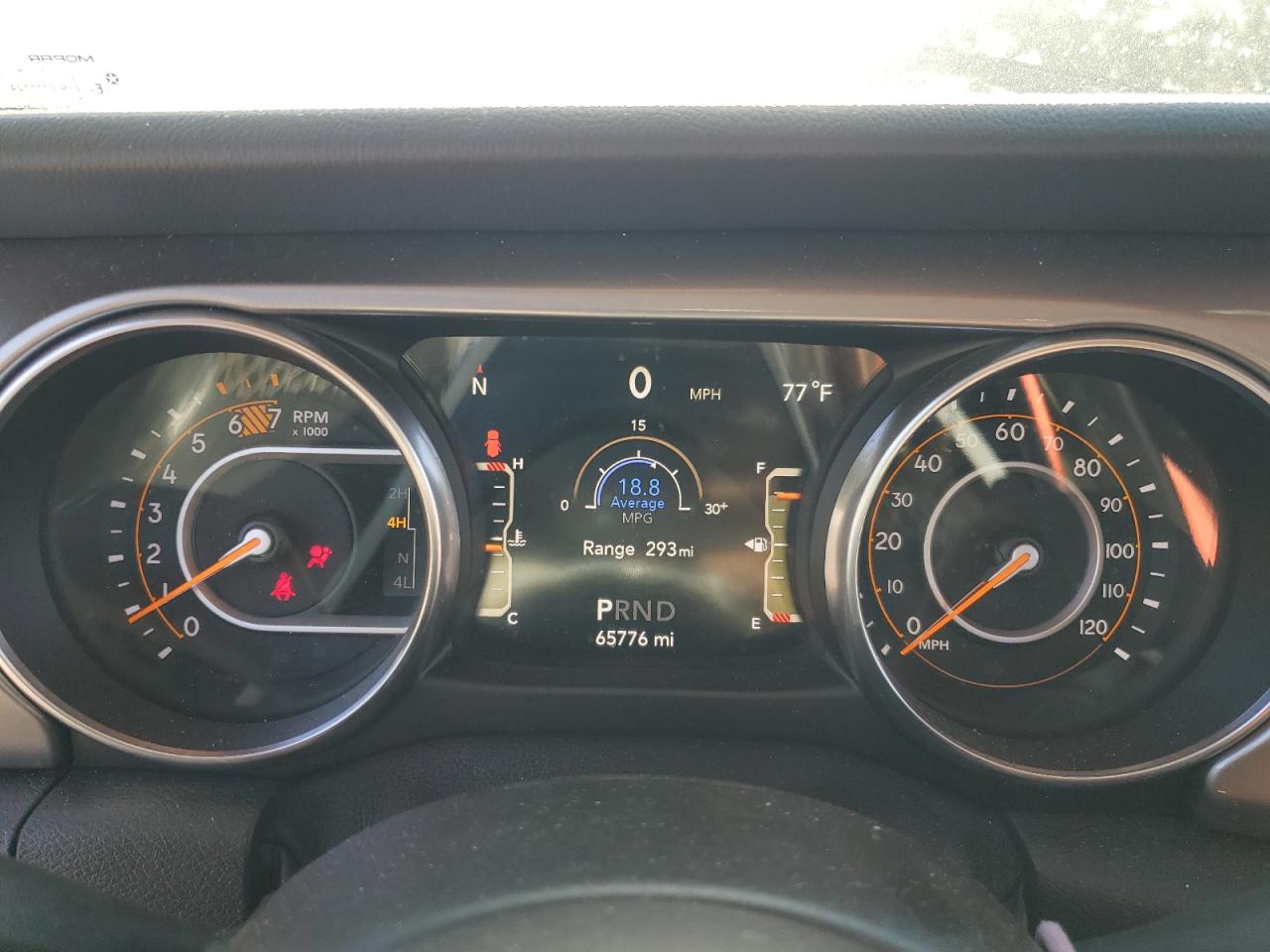 1C4HJXEN6LW214196 2020 Jeep Wrangler Unlimited Sahara