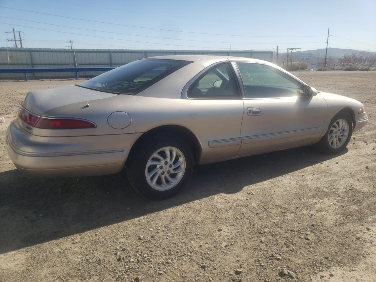 1LNLM91VXSY662393 1995 Lincoln Mark Viii Base