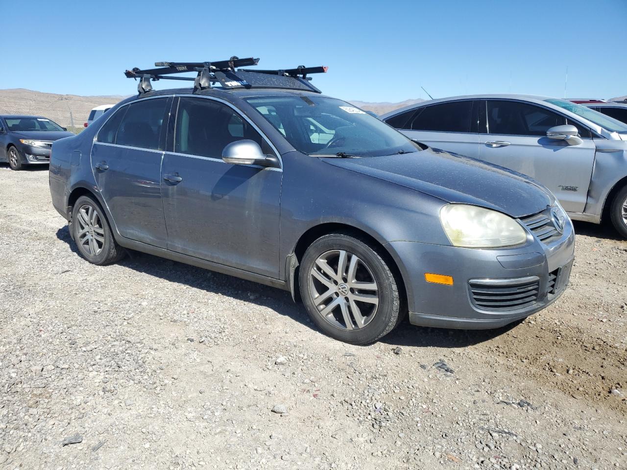 3VWDT71K66M738356 2006 Volkswagen Jetta Tdi Option Package 2