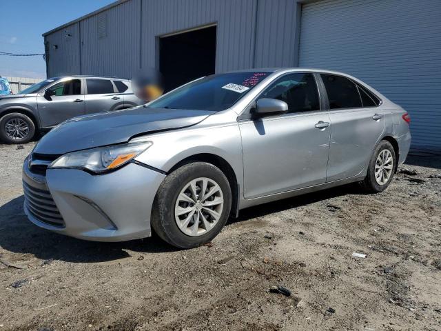 Lot #2505931462 2017 TOYOTA CAMRY LE salvage car