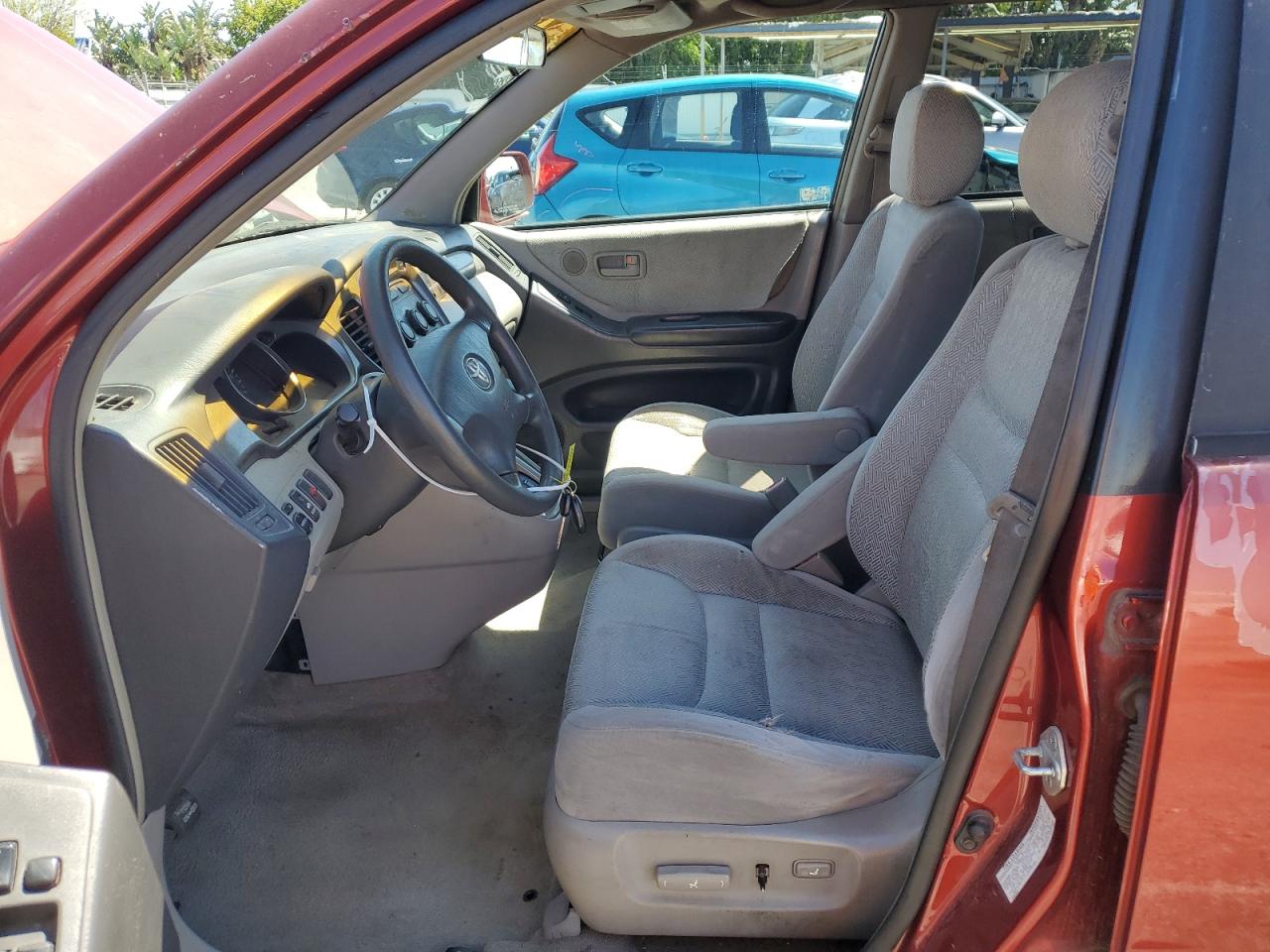 JTEGF21A610009461 2001 Toyota Highlander