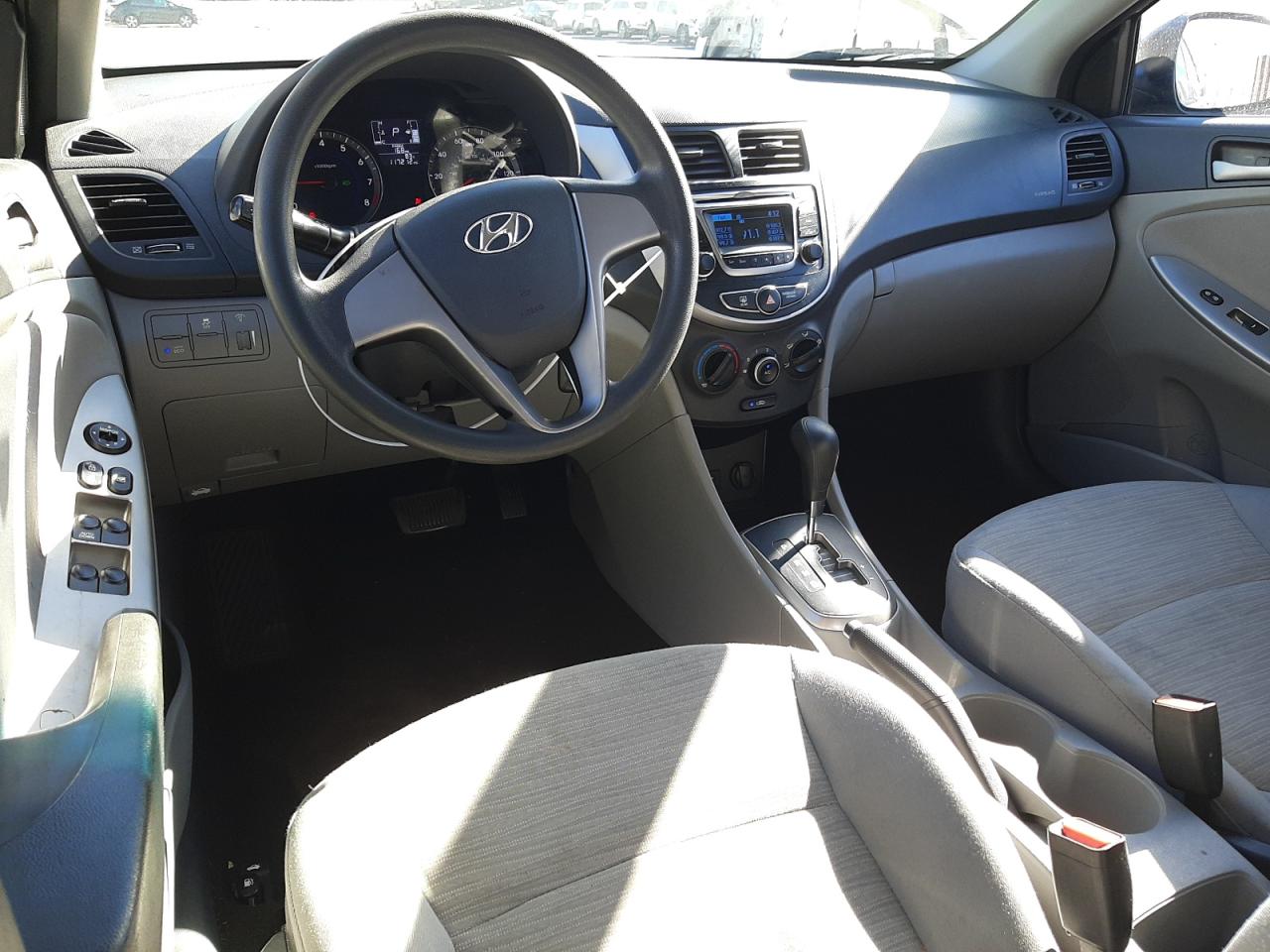 KMHCT4AE2HU217006 2017 Hyundai Accent Se