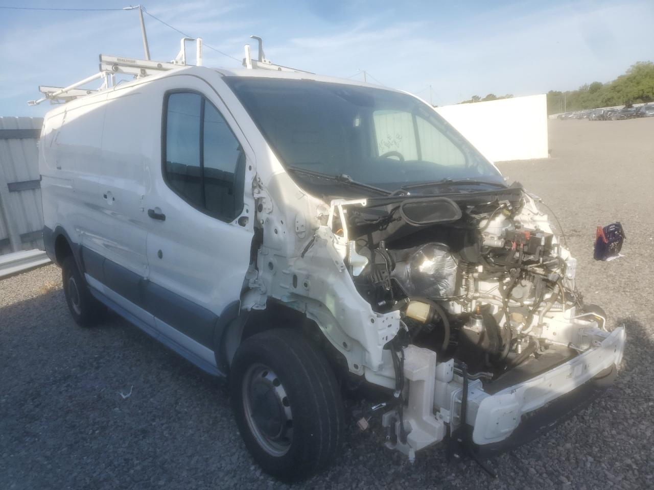 1FTNR1ZM5FKA79900 2015 Ford Transit T-250