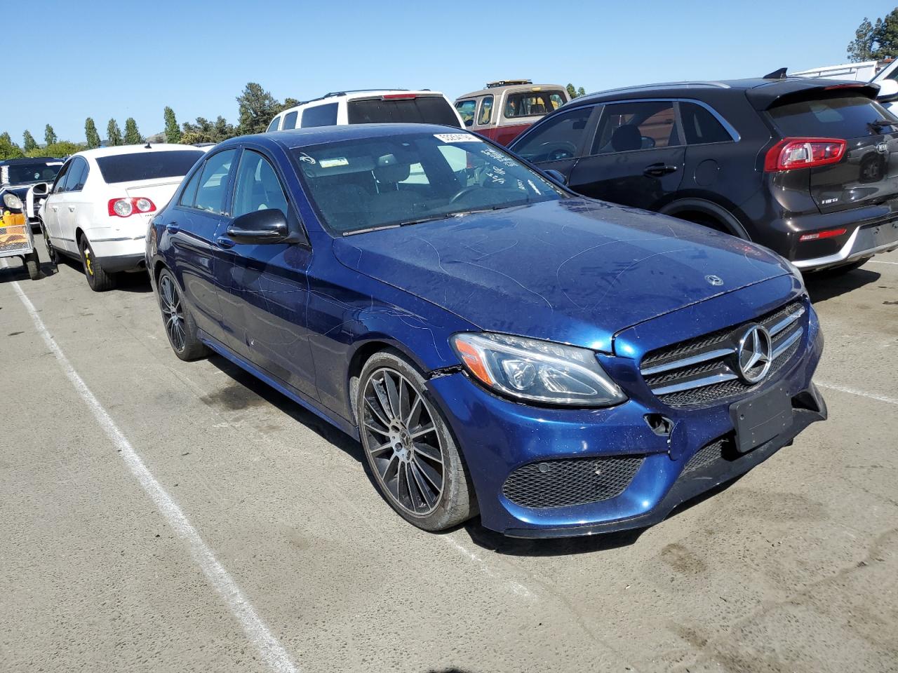 55SWF4JB9JU235658 2018 Mercedes-Benz C 300