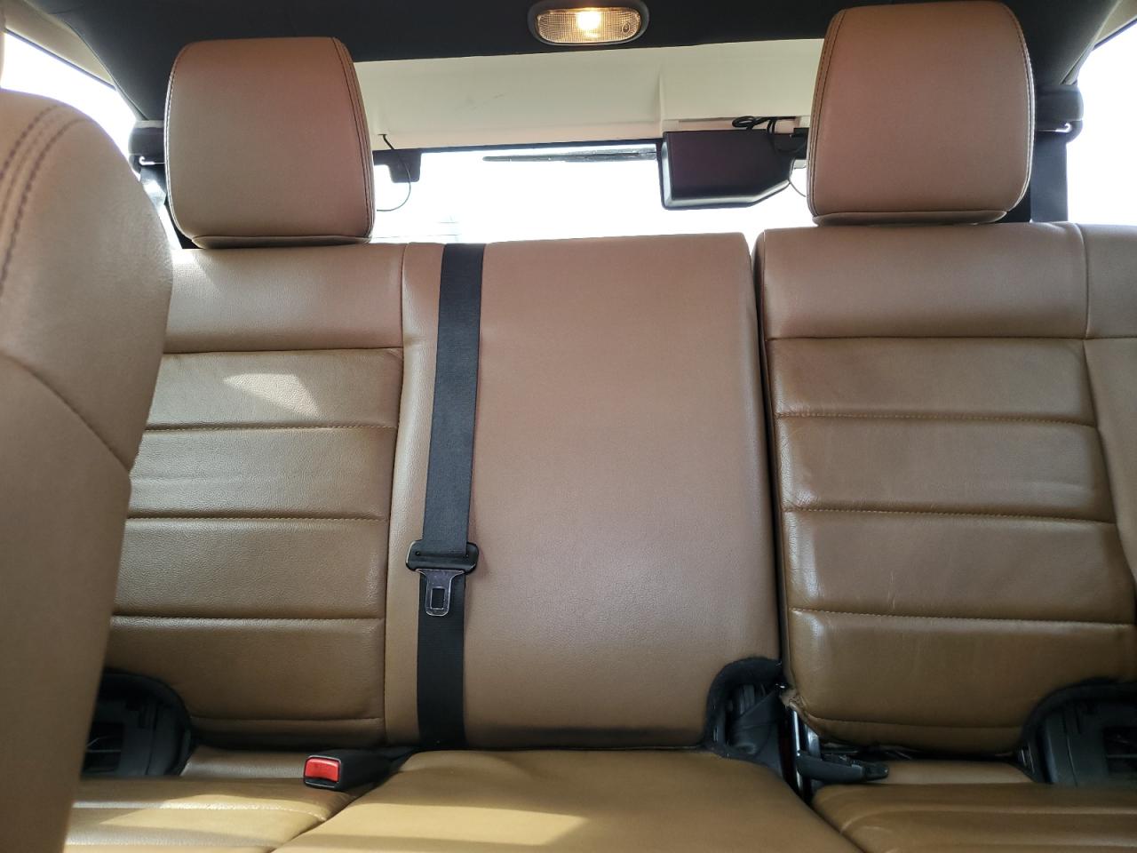 1J4BA5H18BL561655 2011 Jeep Wrangler Unlimited Sahara