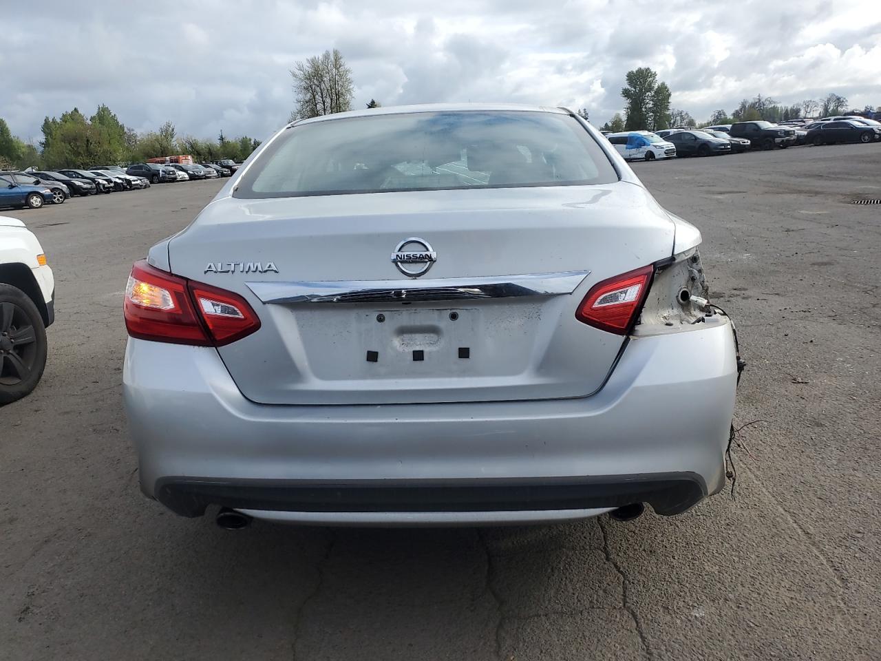 1N4AL3AP1HN303785 2017 Nissan Altima 2.5