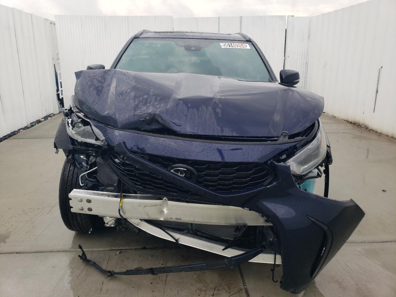 5TDKDRAH5RS535390 2024 Toyota Highlander Le