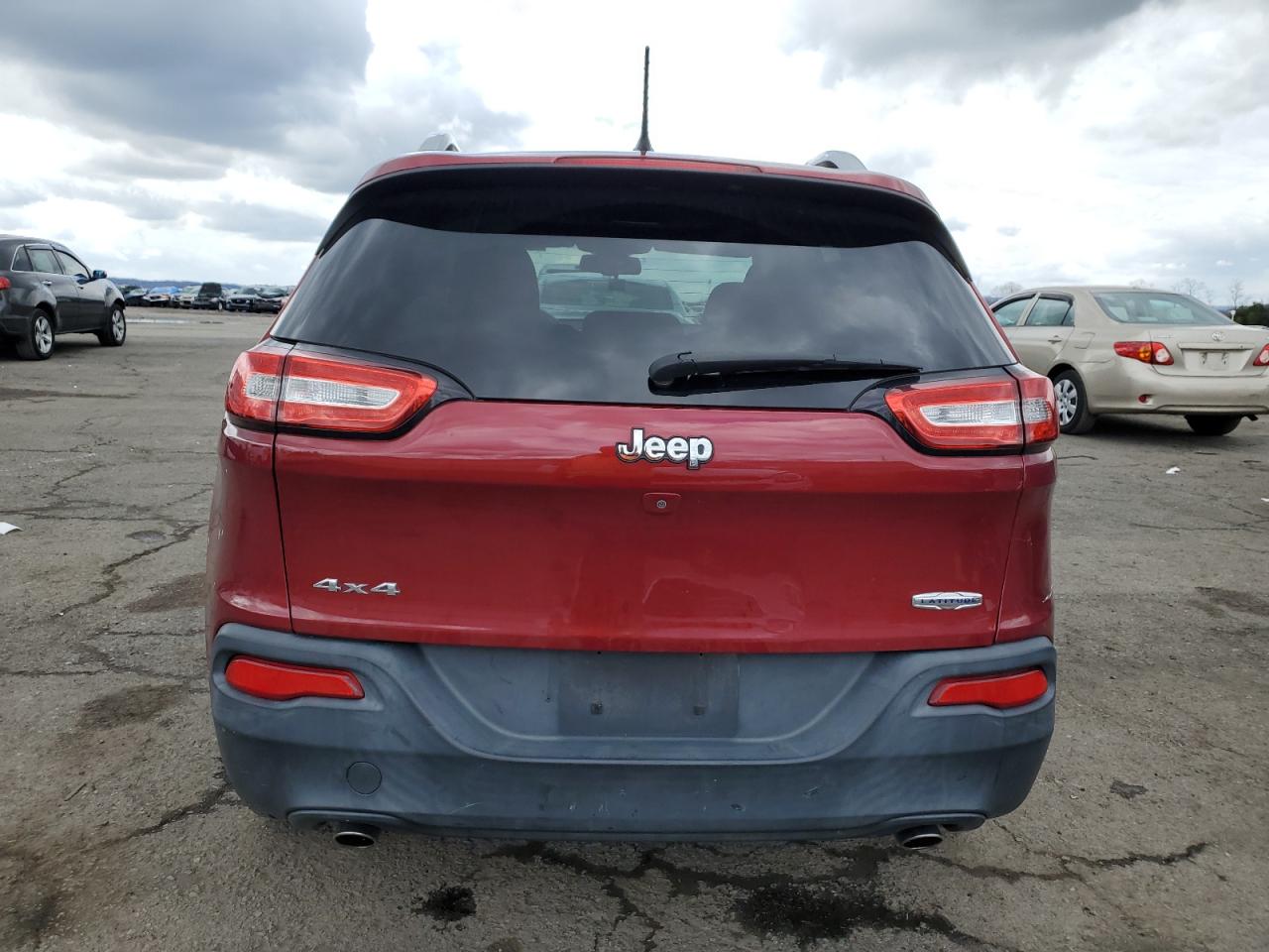 1C4PJMCS0EW184764 2014 Jeep Cherokee Latitude