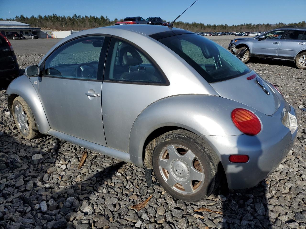 3VWCD21C71M448821 2001 Volkswagen New Beetle Gls