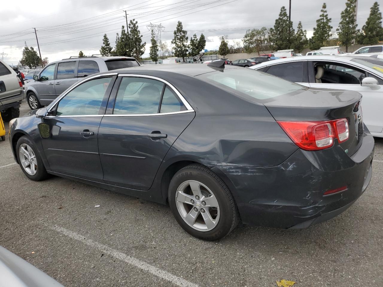 2015 Chevrolet Malibu Ls vin: 1G11B5SL9FF330530