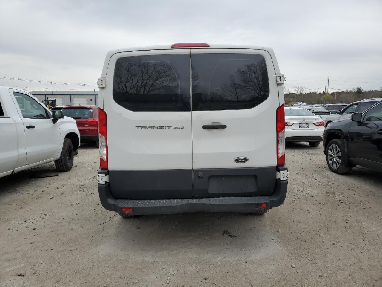 2016 Ford Transit T-250 vin: 1FTYR1ZM7GKB20865