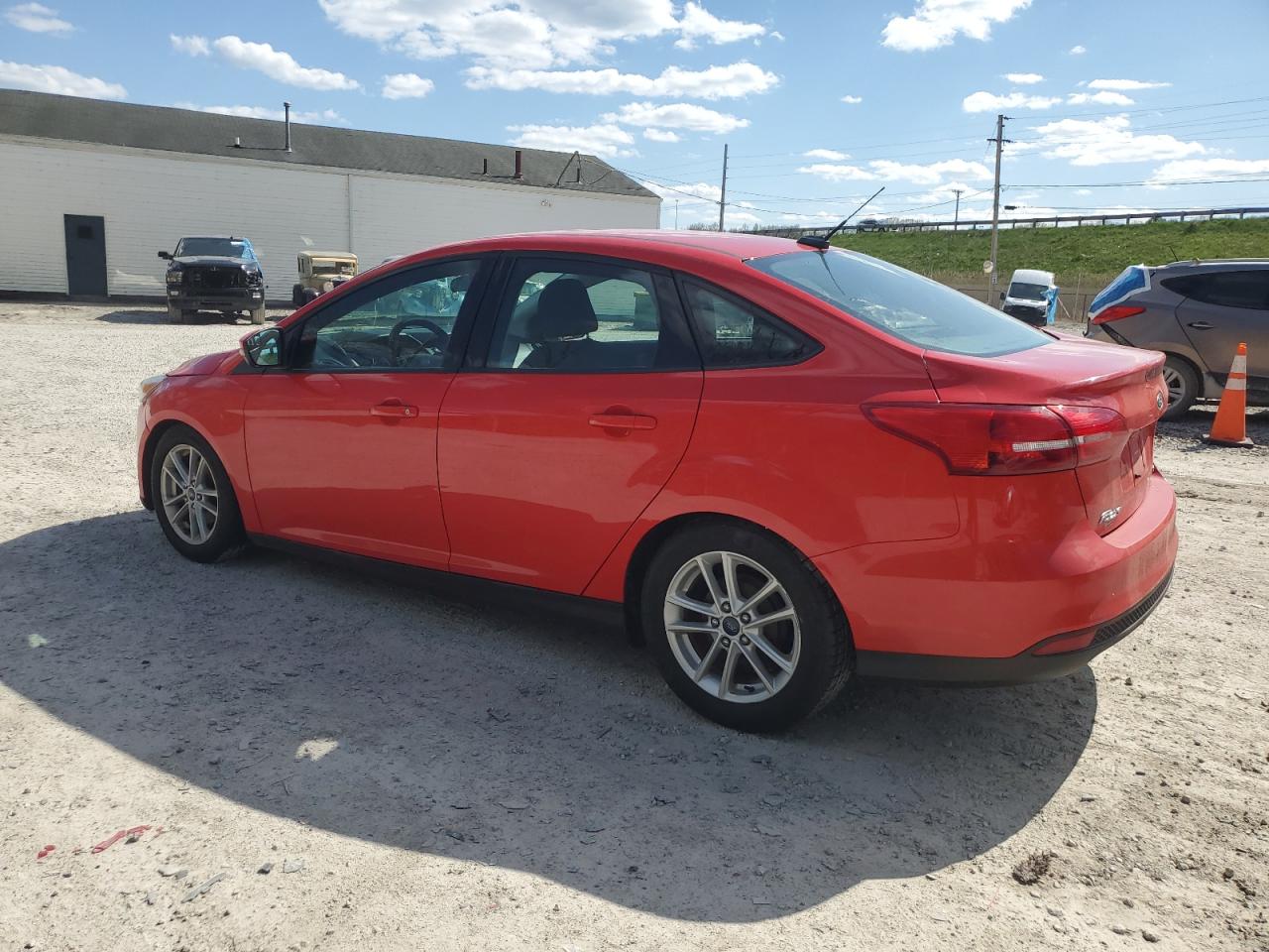 1FADP3F22HL325675 2017 Ford Focus Se