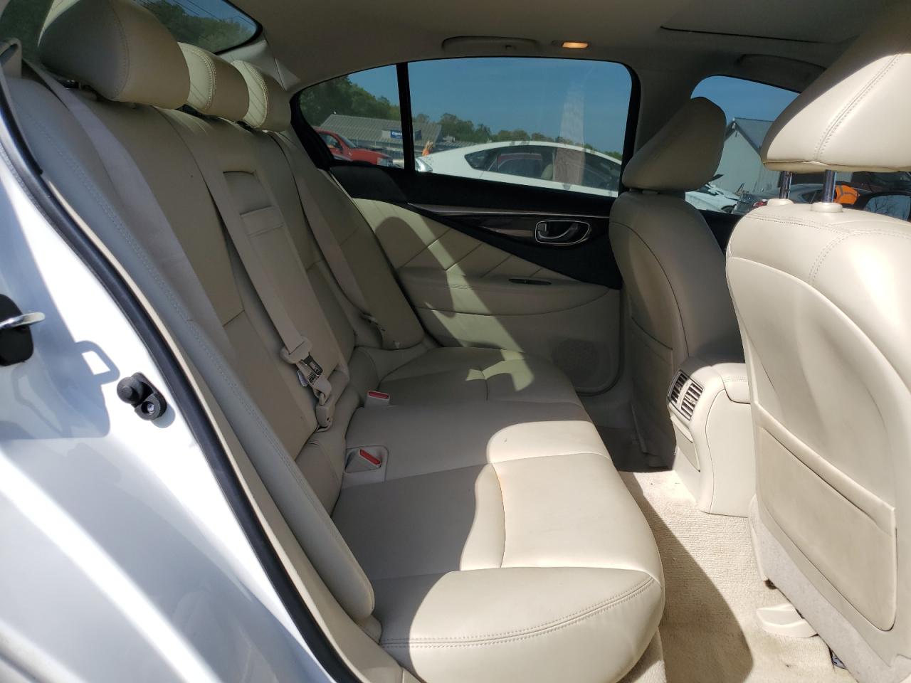 JN1EV7AR5JM439155 2018 Infiniti Q50 Luxe