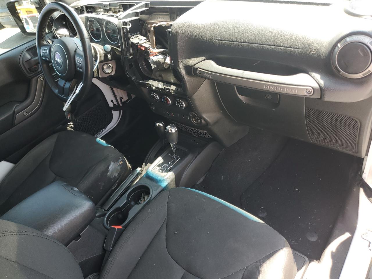 1C4AJWAG1GL204962 2016 Jeep Wrangler Sport