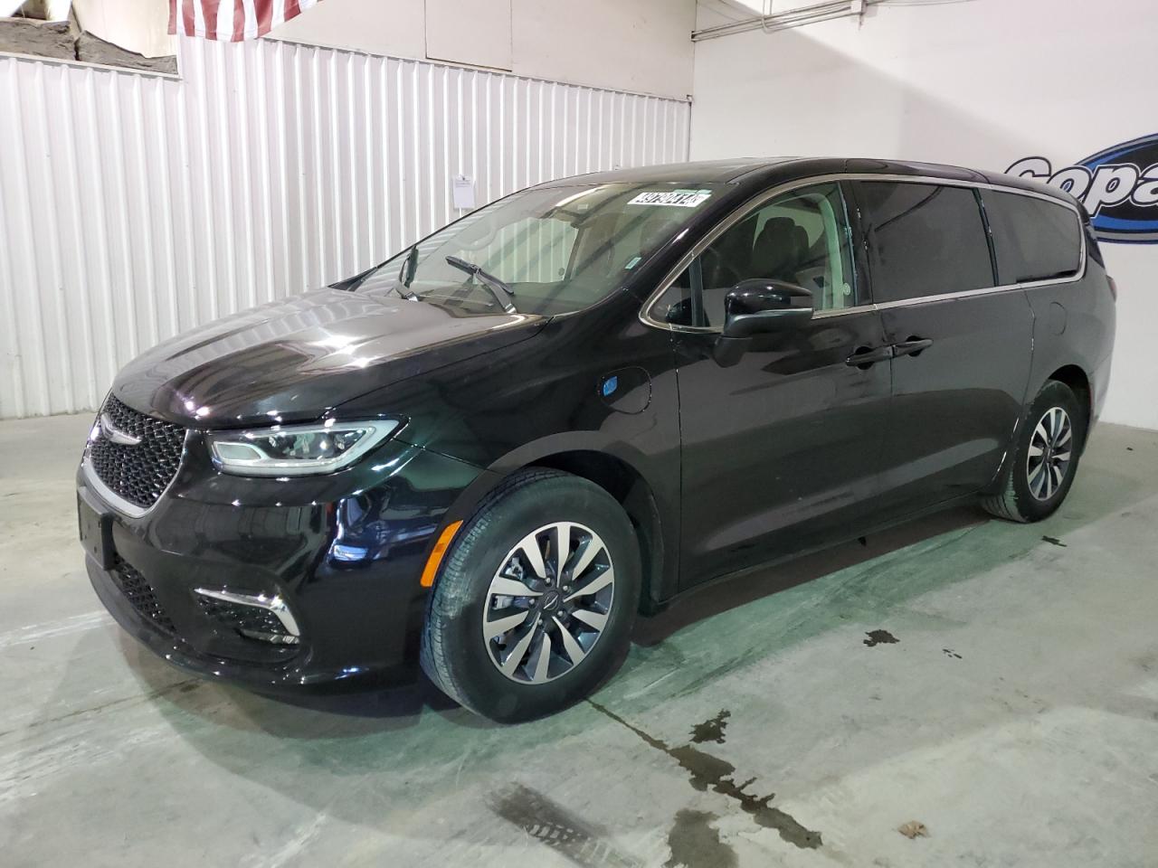 Chrysler Pacifica 2023 RU