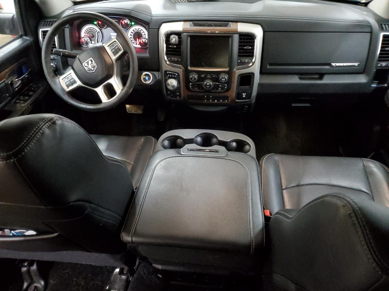 1C6RR7NT7GS326117 2016 Ram 1500 Laramie