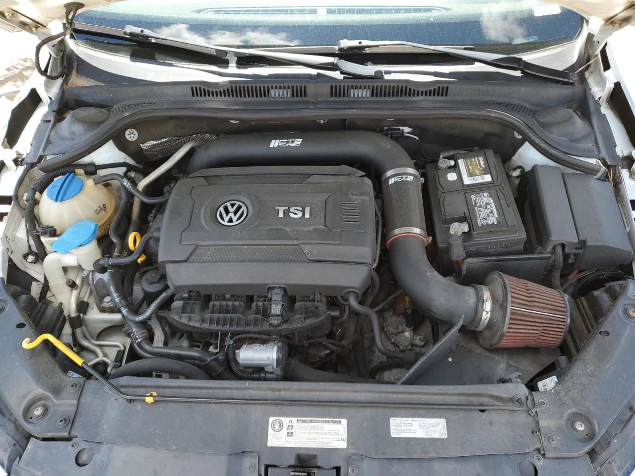 3VWD17AJ8FM219581 2015 Volkswagen Jetta Se