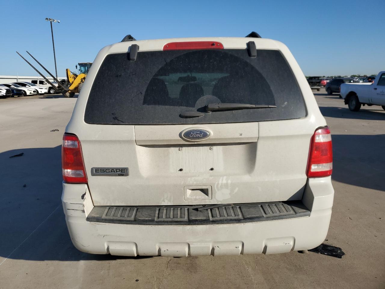 1FMCU0D78BKC51005 2011 Ford Escape Xlt