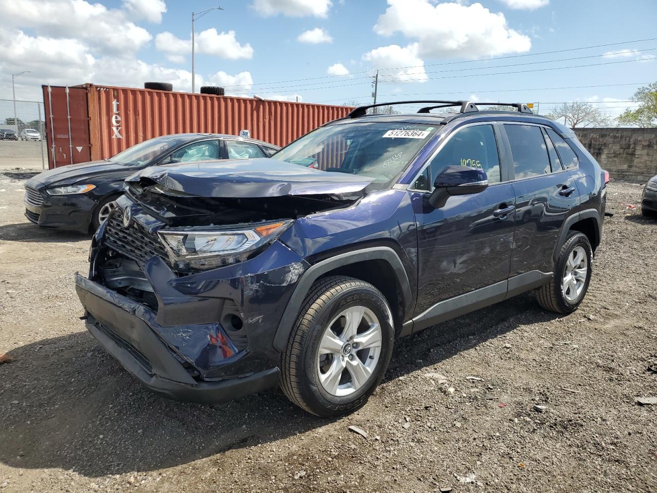 2T3W1RFV4MC086642 2021 Toyota Rav4 Xle