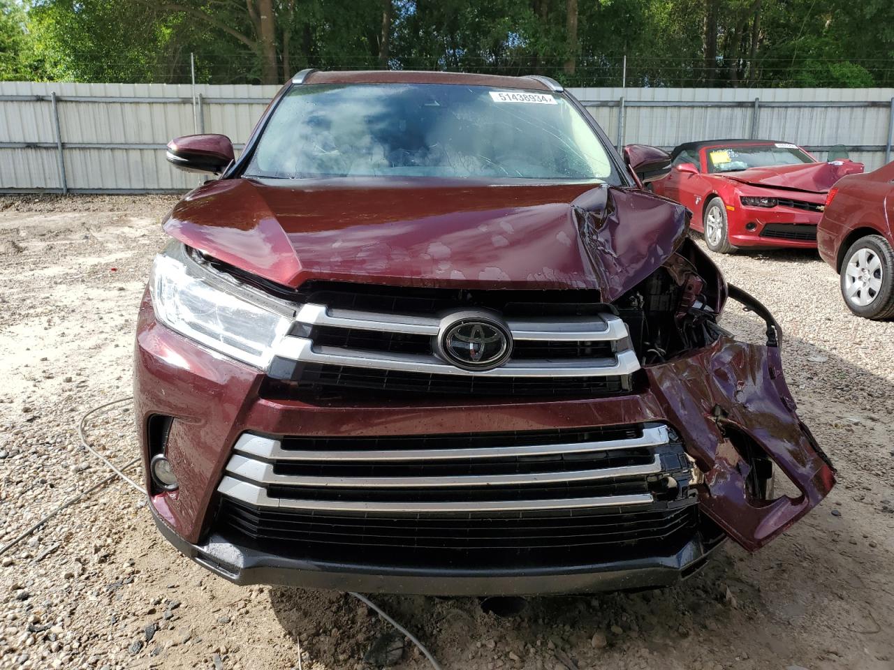 5TDKZRFHXJS270710 2018 Toyota Highlander Se