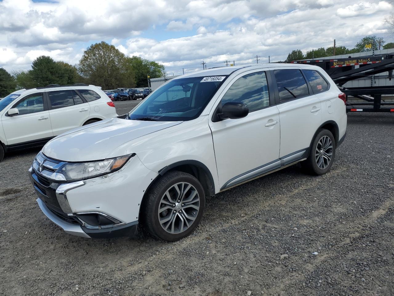 JA4AD2A33GZ031496 2016 Mitsubishi Outlander Es