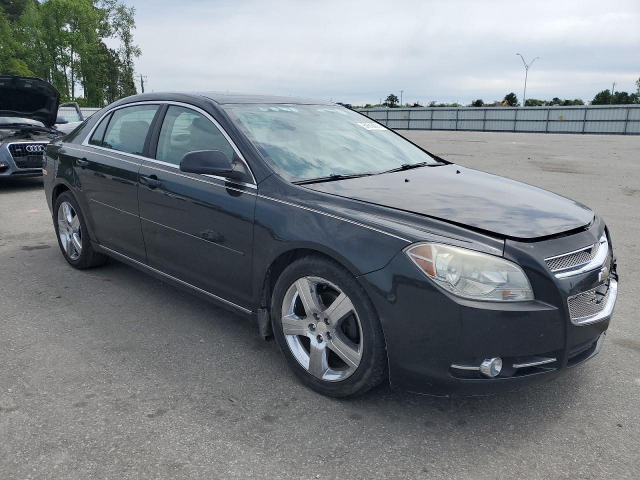 1G1ZD5E70BF227082 2011 Chevrolet Malibu 2Lt