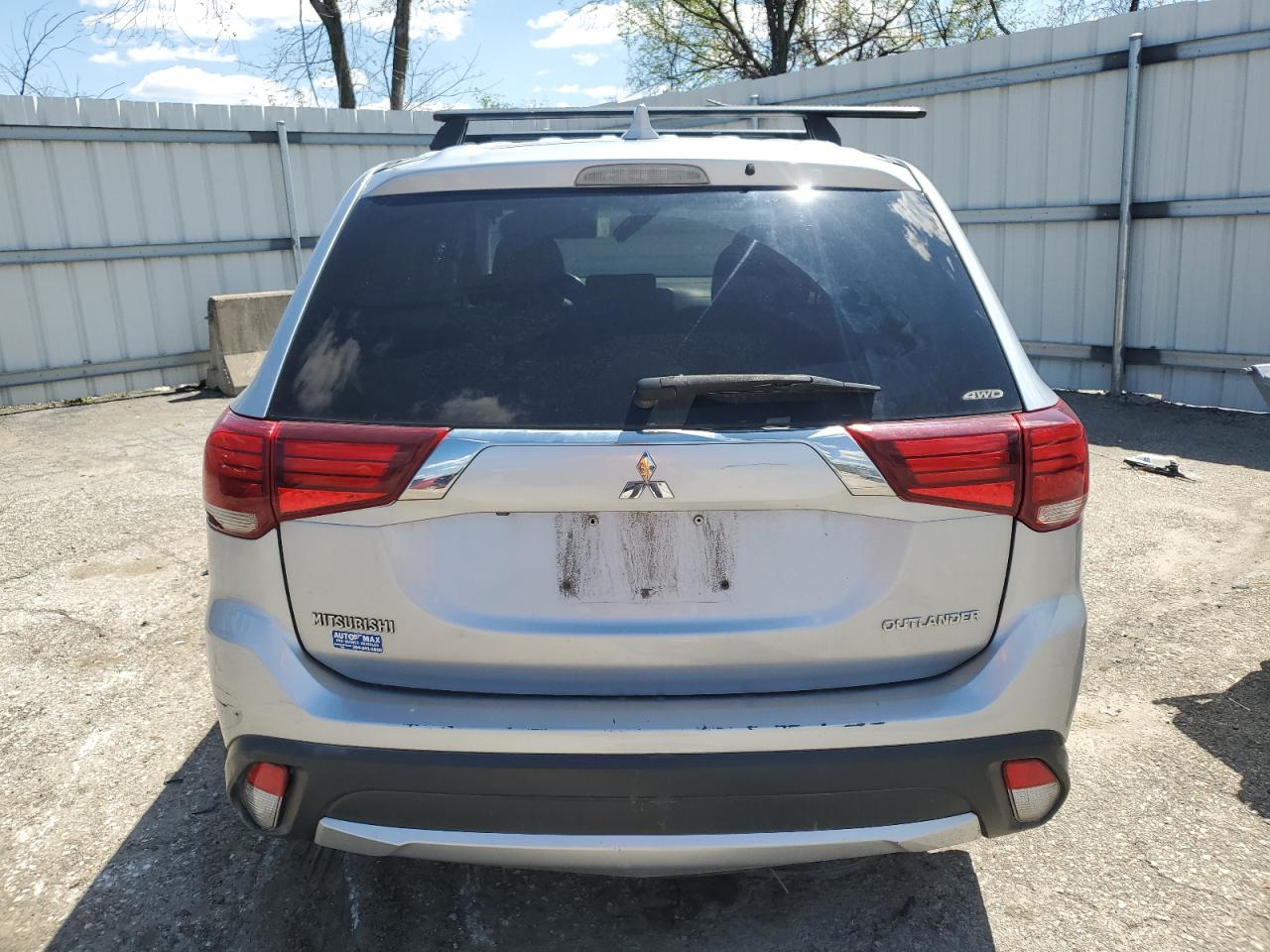 JA4AZ2A33HZ057731 2017 Mitsubishi Outlander Es