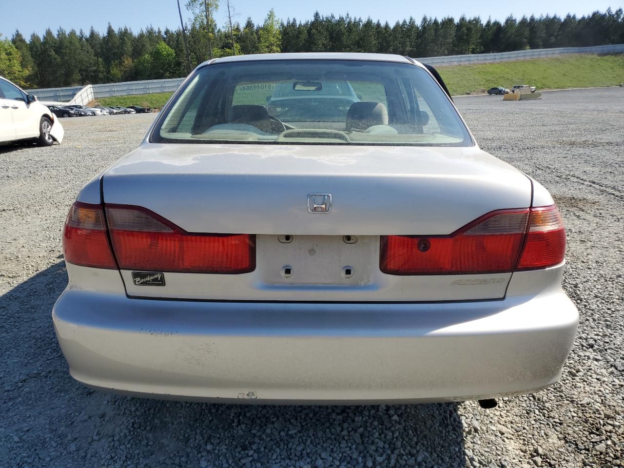 1HGCG5640XA132763 1999 Honda Accord Lx