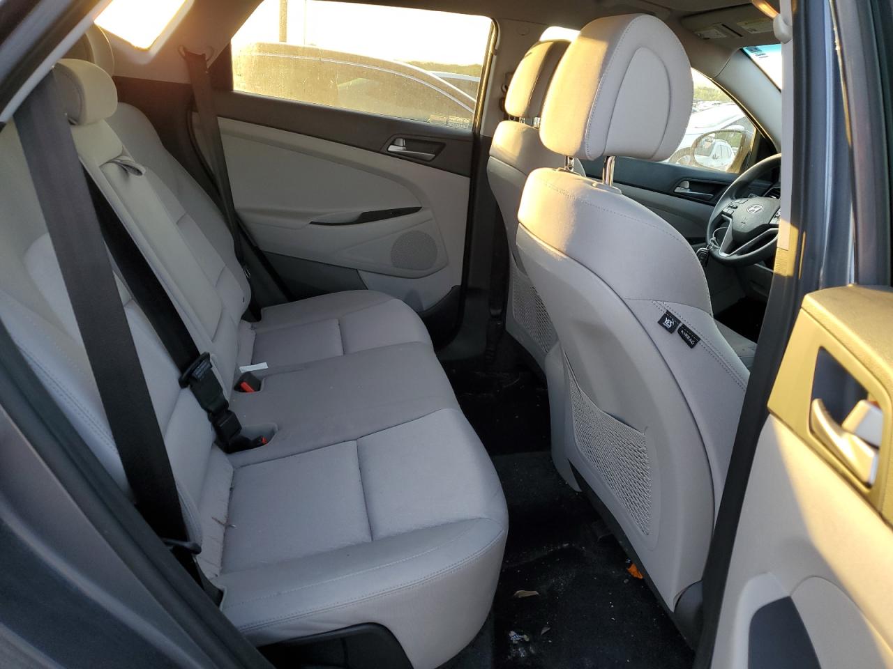 KM8J33A49JU600844 2018 Hyundai Tucson Sel