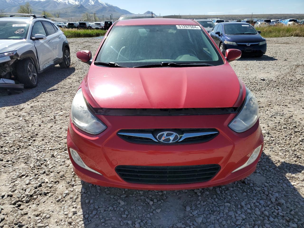 KMHCU5AE7DU088080 2013 Hyundai Accent Gls