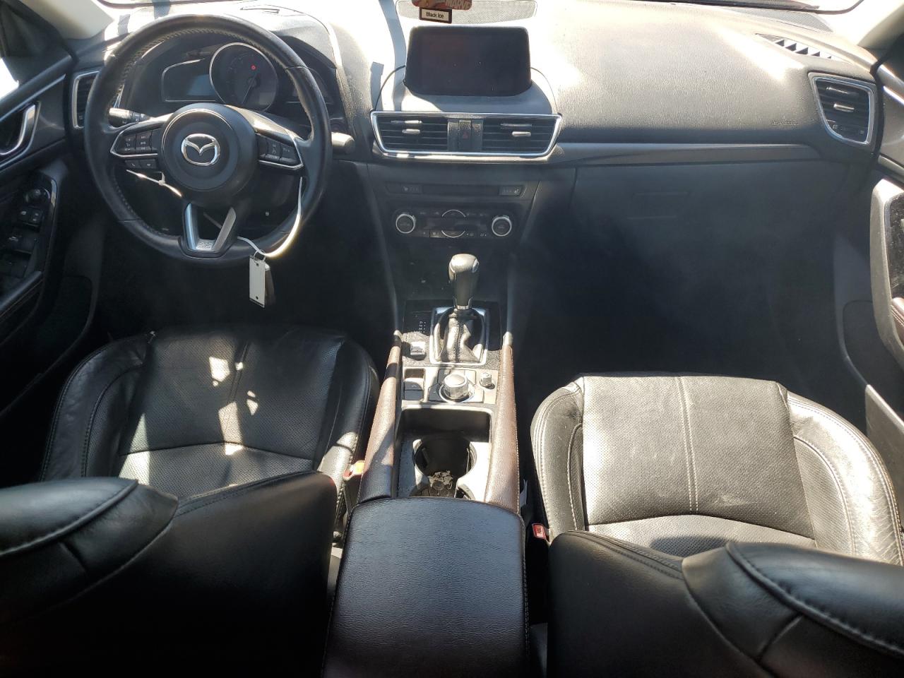 3MZBN1W3XJM258295 2018 Mazda 3 Grand Touring