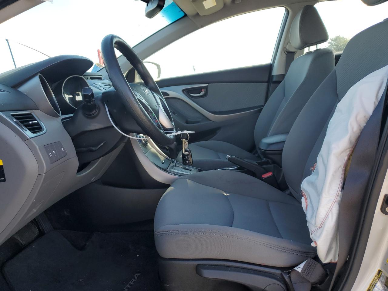 KMHDH4AE8DU621038 2013 Hyundai Elantra Gls