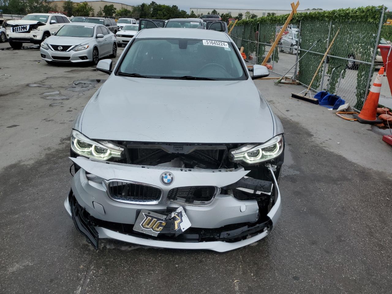 WBA8A3C5XJA488438 2018 BMW 320 Xi