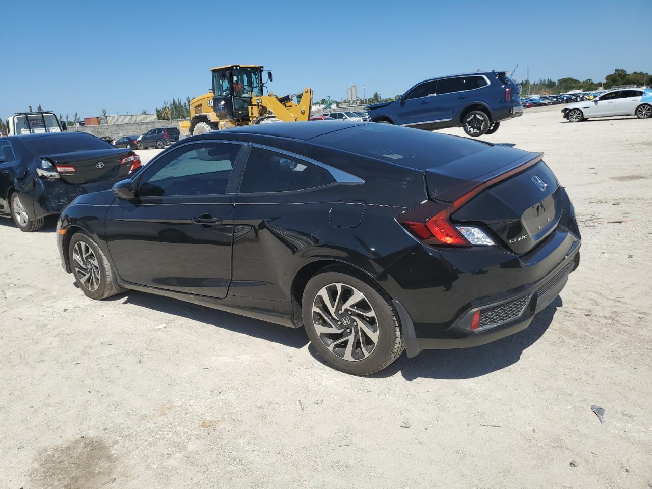 2HGFC4B53GH301385 2016 Honda Civic Lx