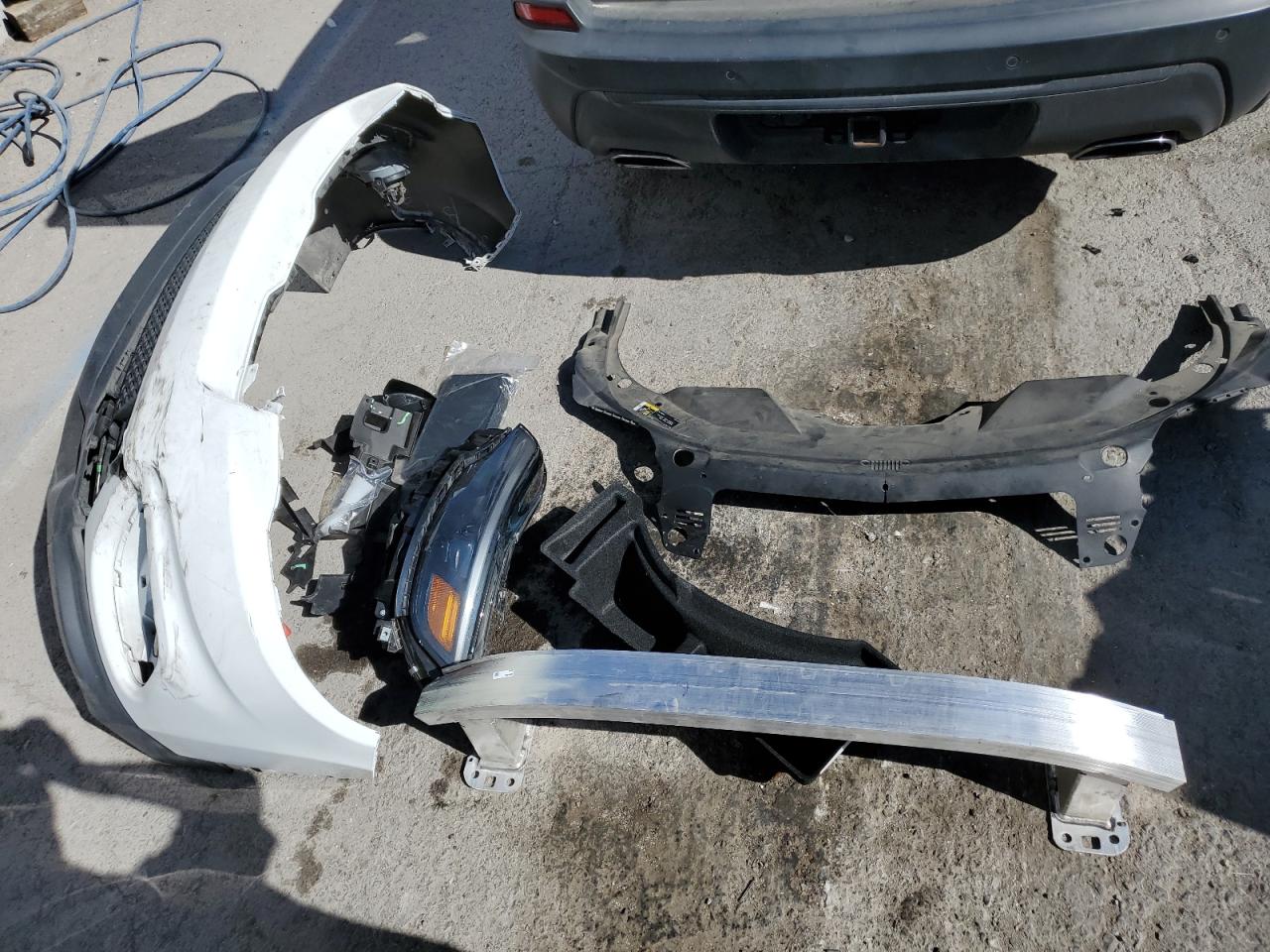 1C4PJLLX0KD273313 2019 Jeep Cherokee Latitude Plus