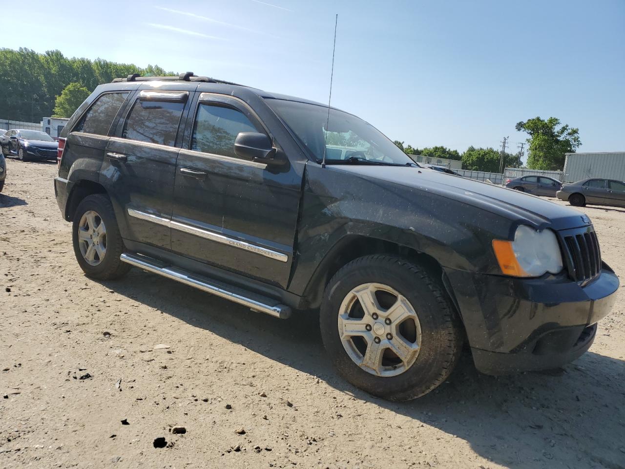 1J4PR4GK3AC129363 2010 Jeep Grand Cherokee Laredo