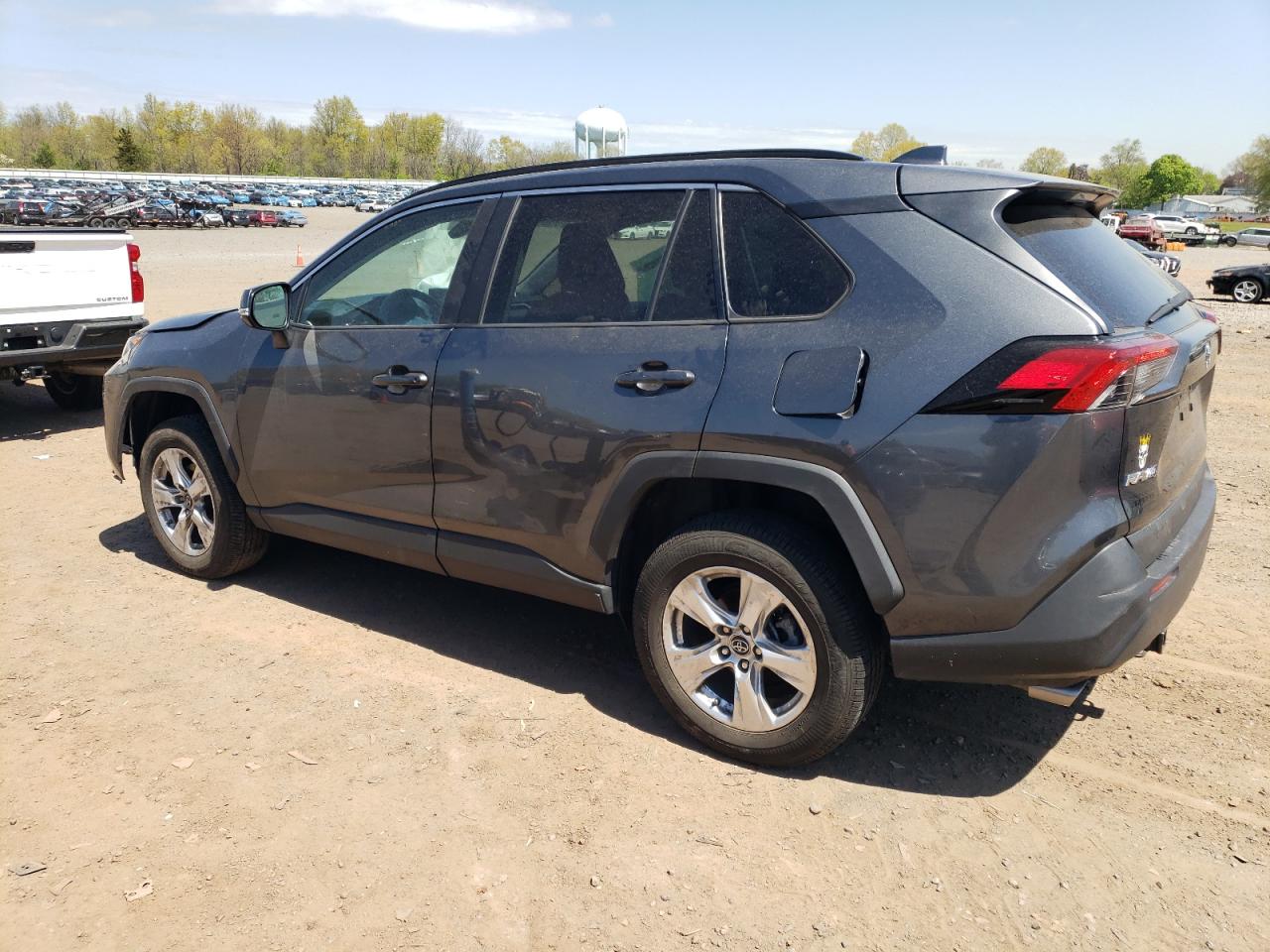 2T3W1RFV9KC008936 2019 Toyota Rav4 Xle