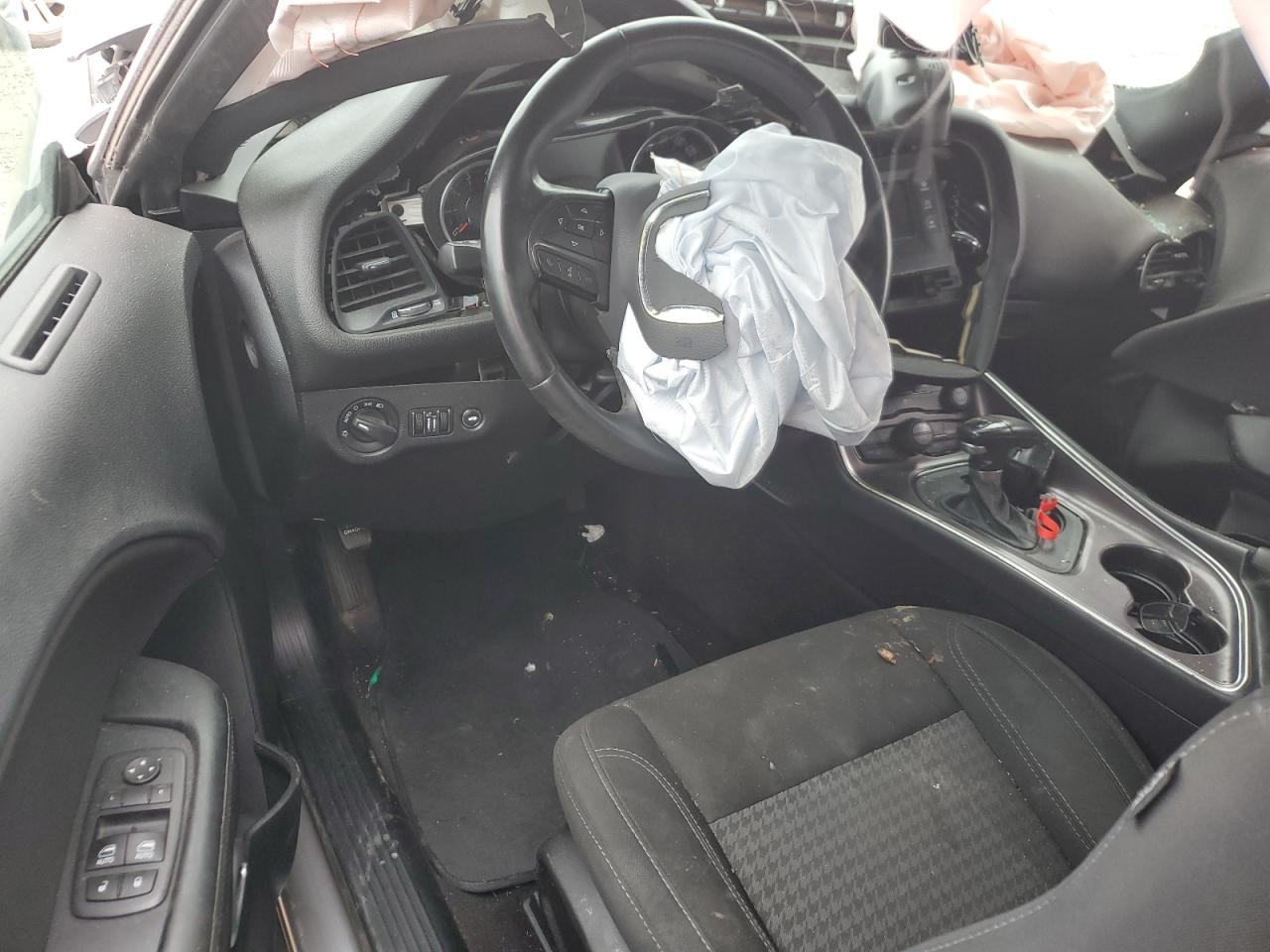 2C3CDZAG8GH240148 2016 Dodge Challenger Sxt