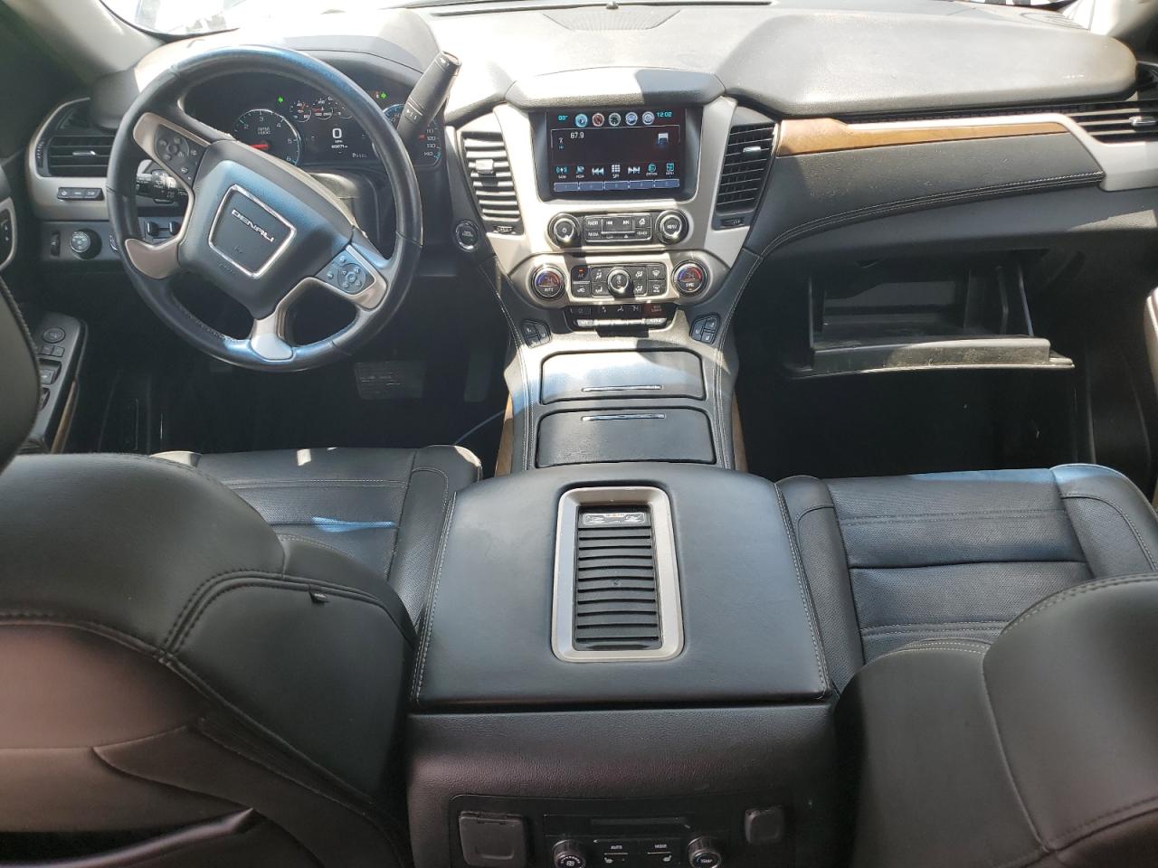 2019 GMC Yukon Denali vin: 1GKS2CKJ1KR322529