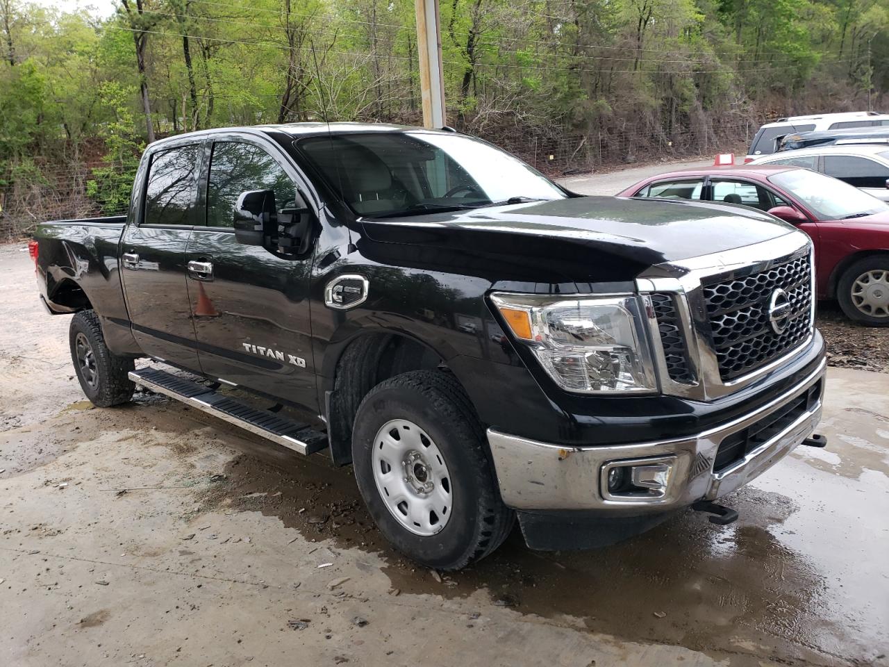 1N6BA1F36HN570111 2017 Nissan Titan Xd S