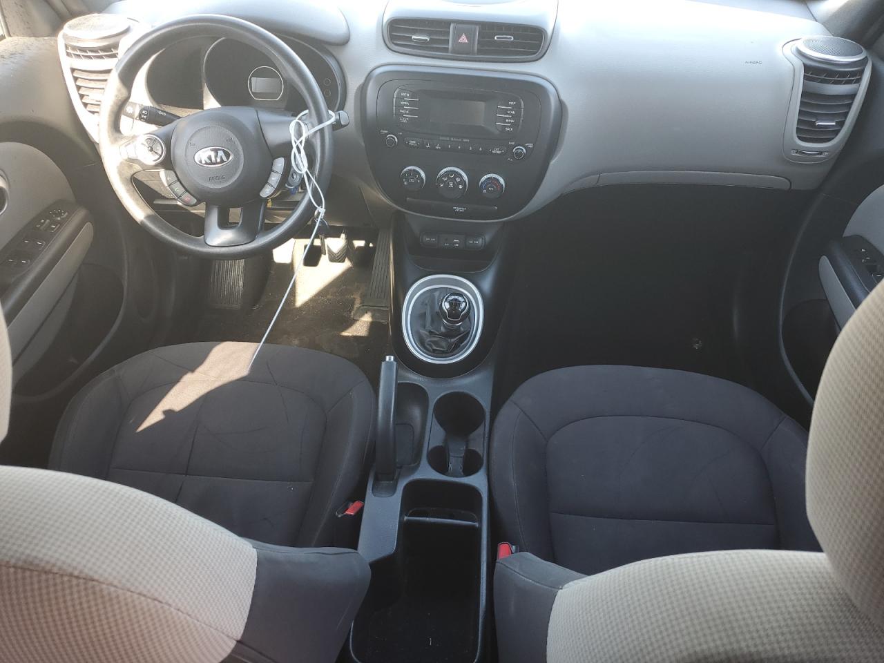 KNDJN2A26F7161423 2015 Kia Soul