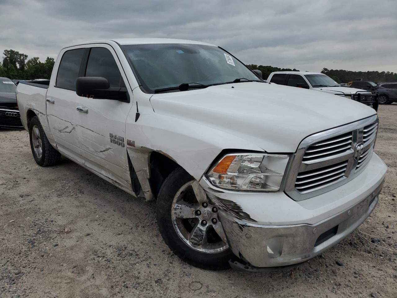 1C6RR6LT3HS550564 2017 Ram 1500 Slt