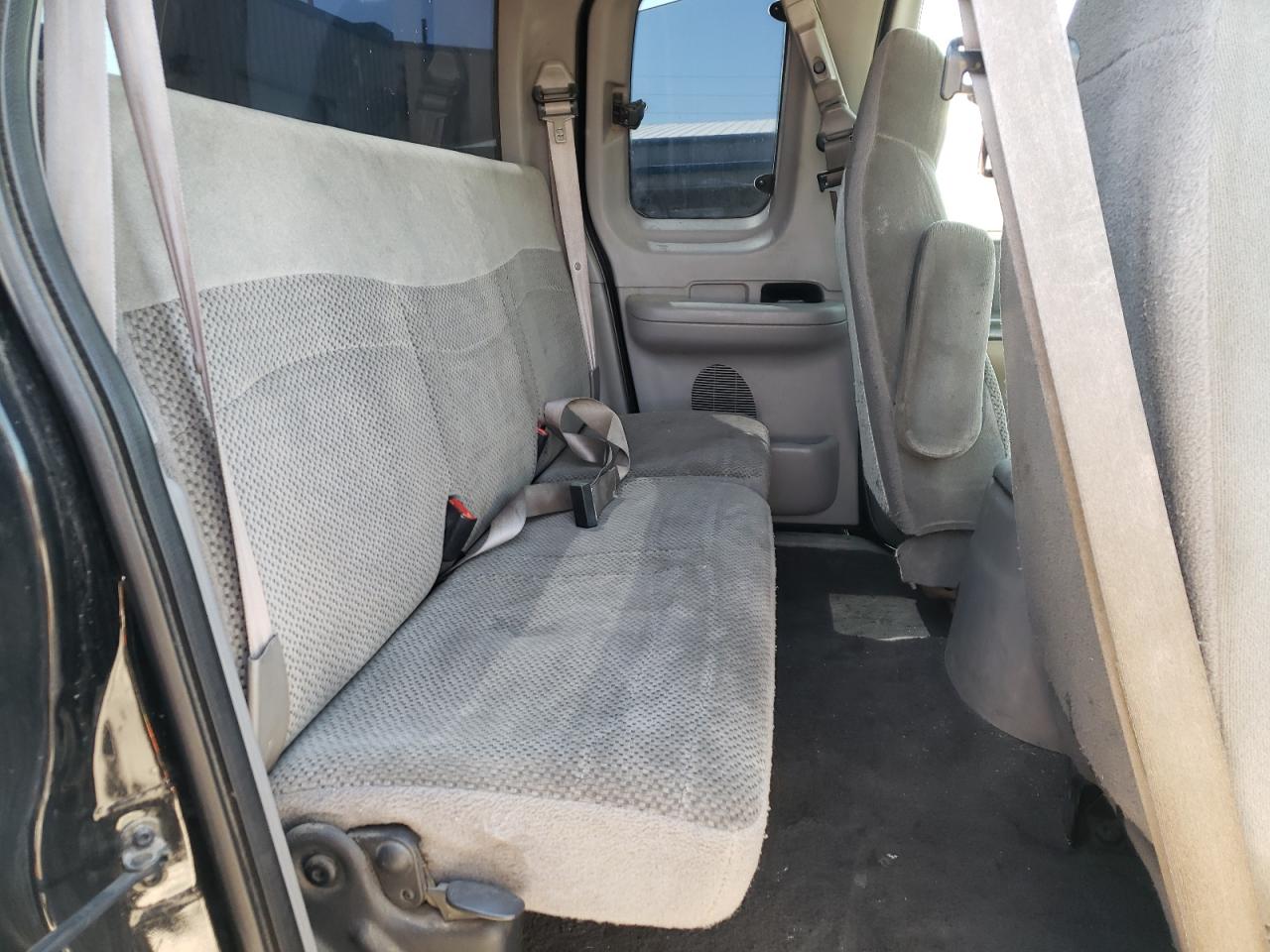 1FTRX18L6YNC15386 2000 Ford F150