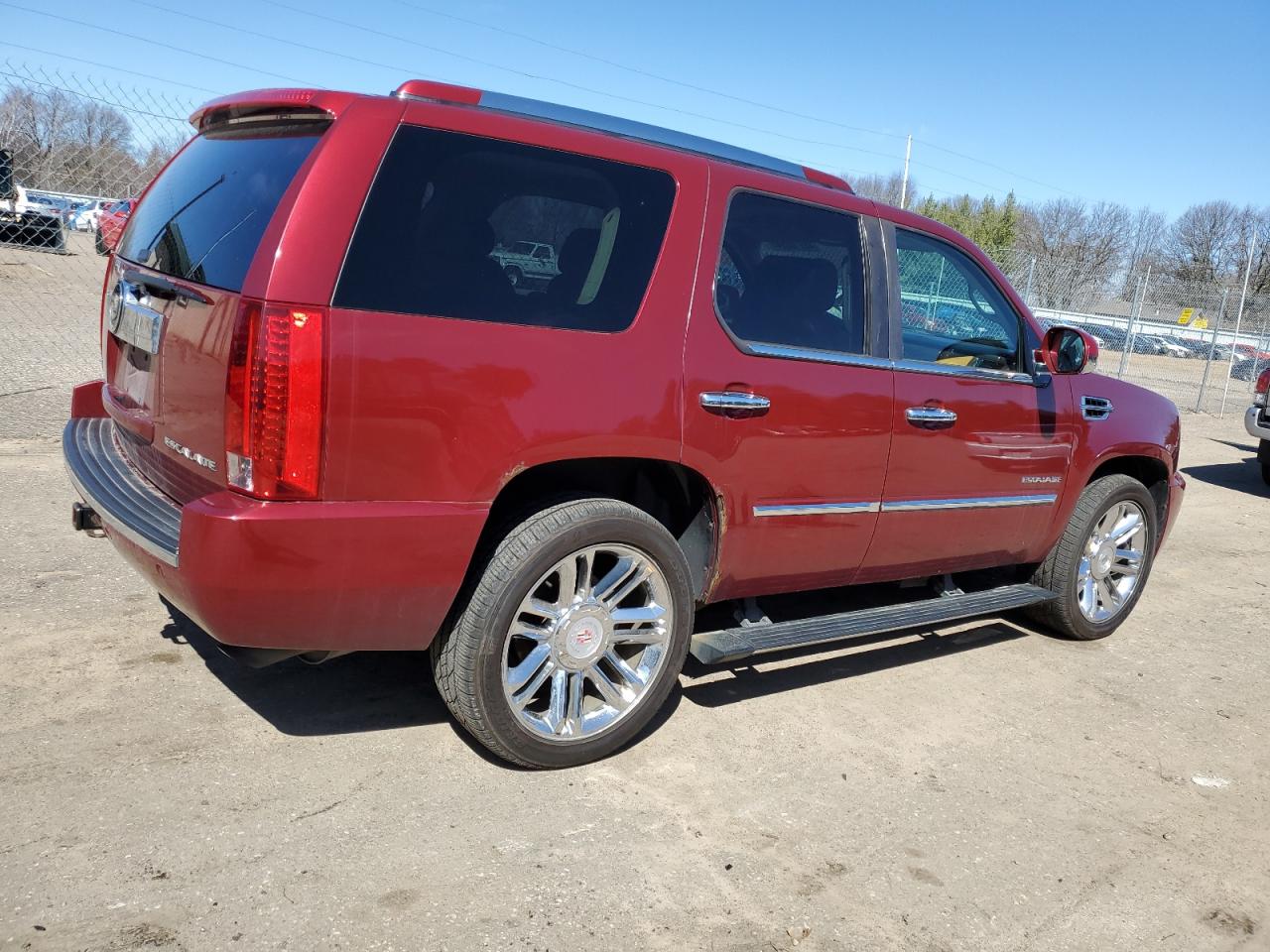 1GYUKDEF2AR186339 2010 Cadillac Escalade Platinum