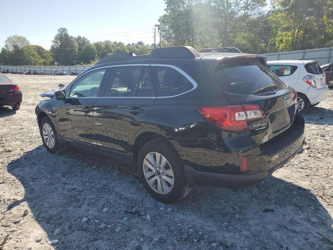 2015 Subaru Outback 2.5I Premium vin: 4S4BSBCC4F3261834