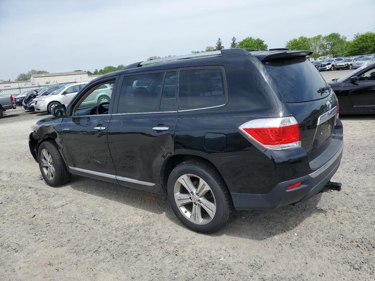 5TDDK3EH3DS214088 2013 Toyota Highlander Limited