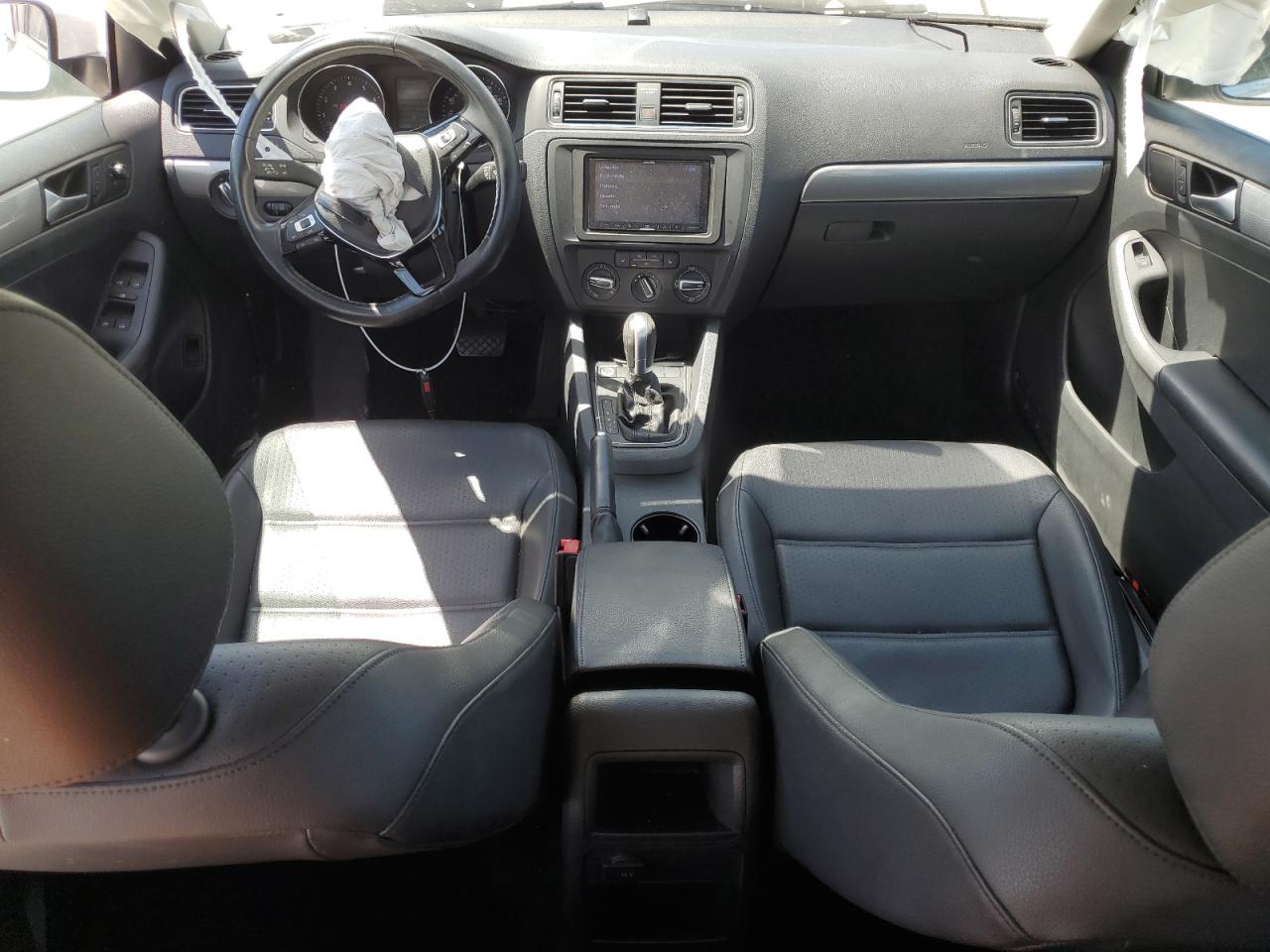 3VWDB7AJ2HM234285 2017 Volkswagen Jetta Se