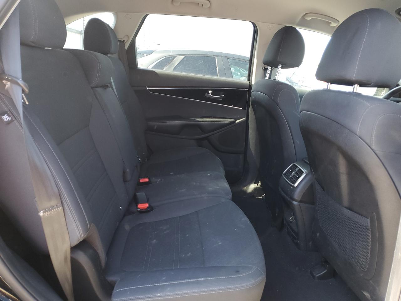 5XYPG4A38KG533785 2019 Kia Sorento L