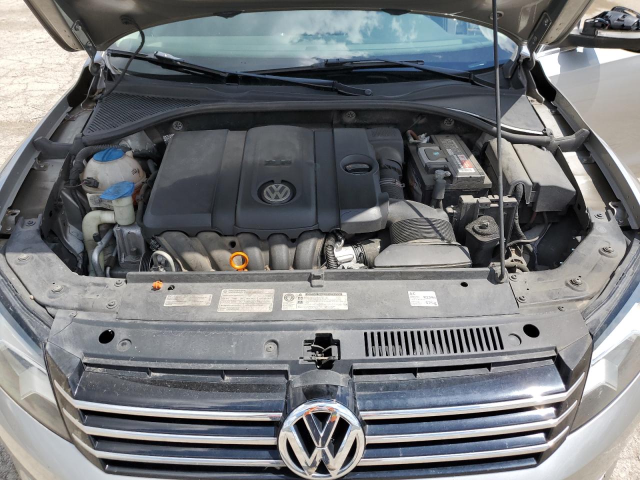 1VWBP7A39CC104105 2012 Volkswagen Passat Se