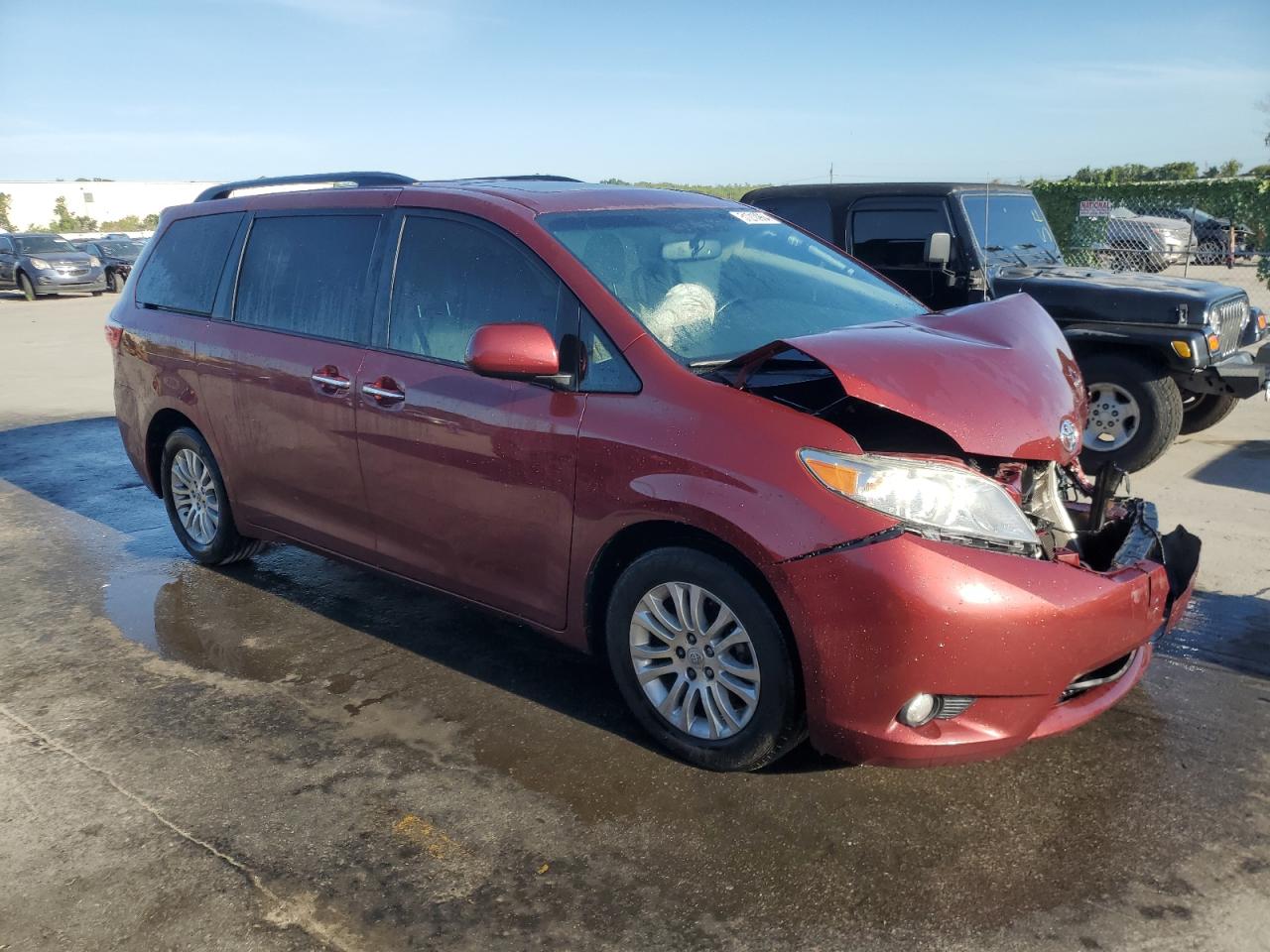 2016 Toyota Sienna Xle vin: 5TDYK3DC7GS756581